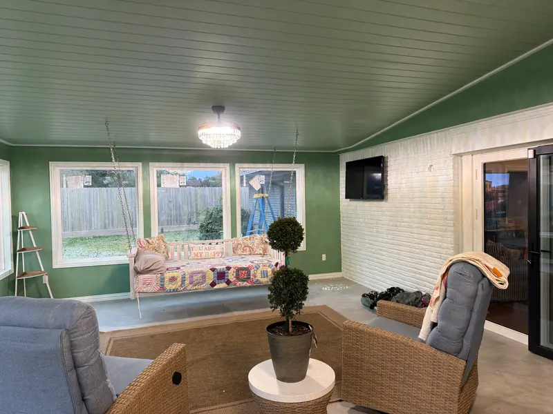 Additions & Sunrooms project in Houston, TX — Detail Construction project 12