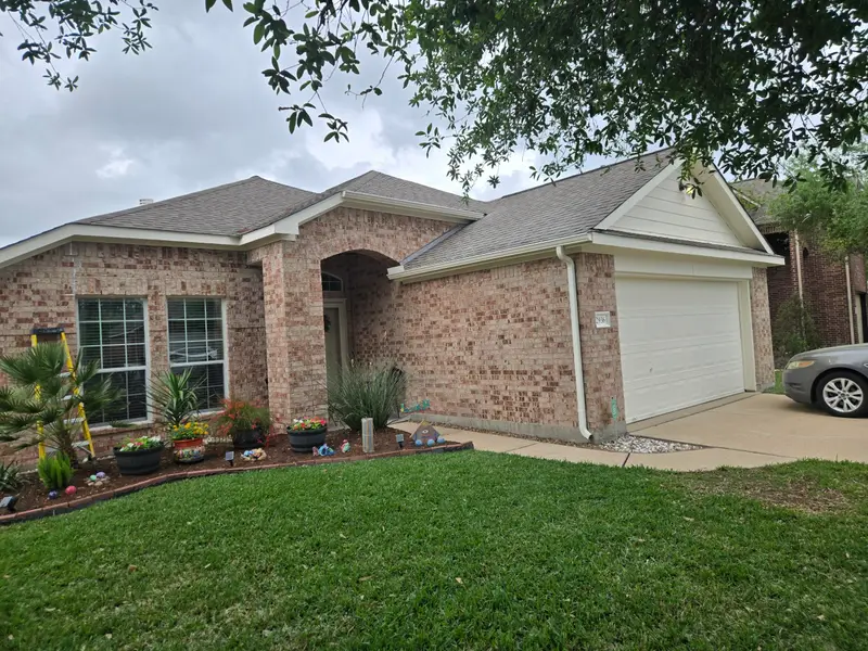 Painting project in Houston, TX — Detail Construction project 14